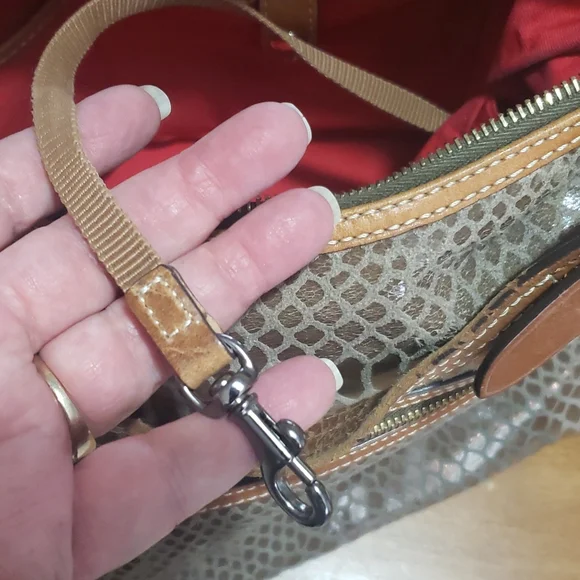 Dooney & Bourke Olive Green Snake Embossed Erica Large Shoulder Bag Purse - Picture 10 of 14